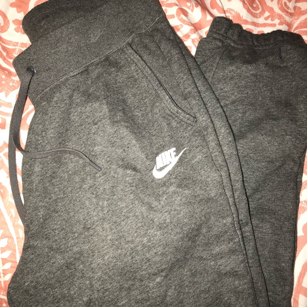 Nike Sweatpants Size Medium